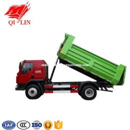 Dongfeng Chassis Payload 5 Tons 4L Displacement with Middle Top Hydraulic Cylinder Dump Truck